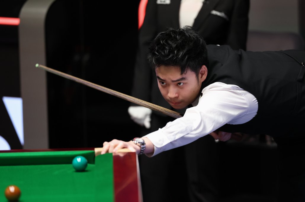 给健身房里 给健身房里